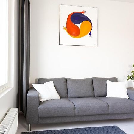 Valoisa Parvekkeellinen Kaksio, Oma Parkkipaikka Apartment Tampere Bagian luar foto