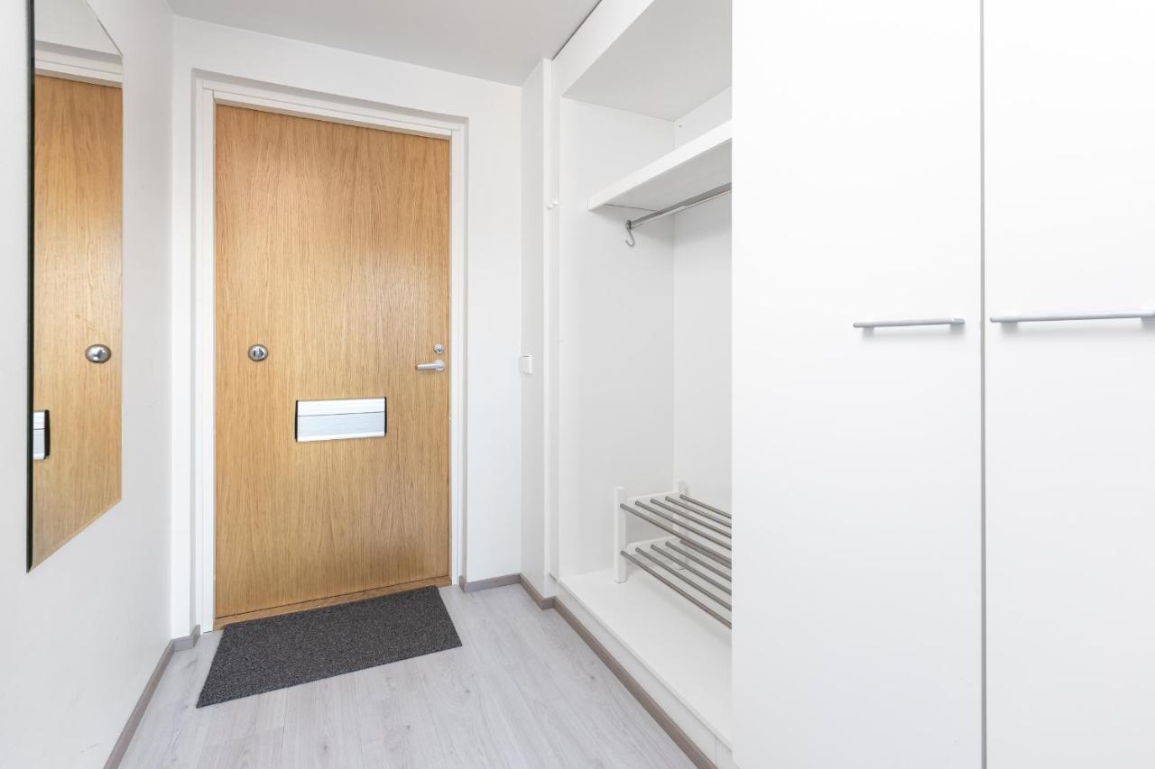 Valoisa Parvekkeellinen Kaksio, Oma Parkkipaikka Apartment Tampere Bagian luar foto